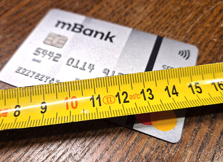 Rozmiar karty kredytowej